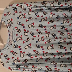 JOLLIDAYS BRAND WOMEN'S BLUE PLUS SIZE HOLIDAY PENGUINS PAJAMA TOP SIZE XXL